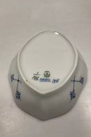 Royal Copenhagen Musselmalet Riflet Lille Asiet No. 146