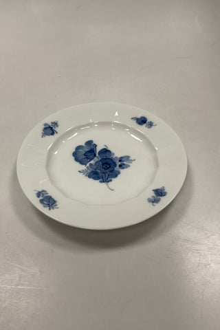 Royal Copenhagen Blå Blomst Kantet Sildetallerken No. 8514