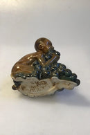 Bing & Grøndahl Figur af Kai Nielsen "Lille Bacchus med druer" No 4021 fra Druehøstserien