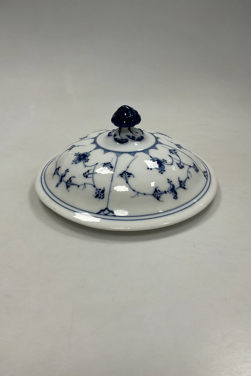 Royal Copenhagen Musselmalet Riflet låg til No. 397