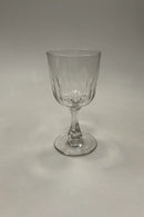 Holmegaard Derby Rødvinsglas 19cm Klart glas med oliv slibing og facet slebet stilk. Fra 1890-1950