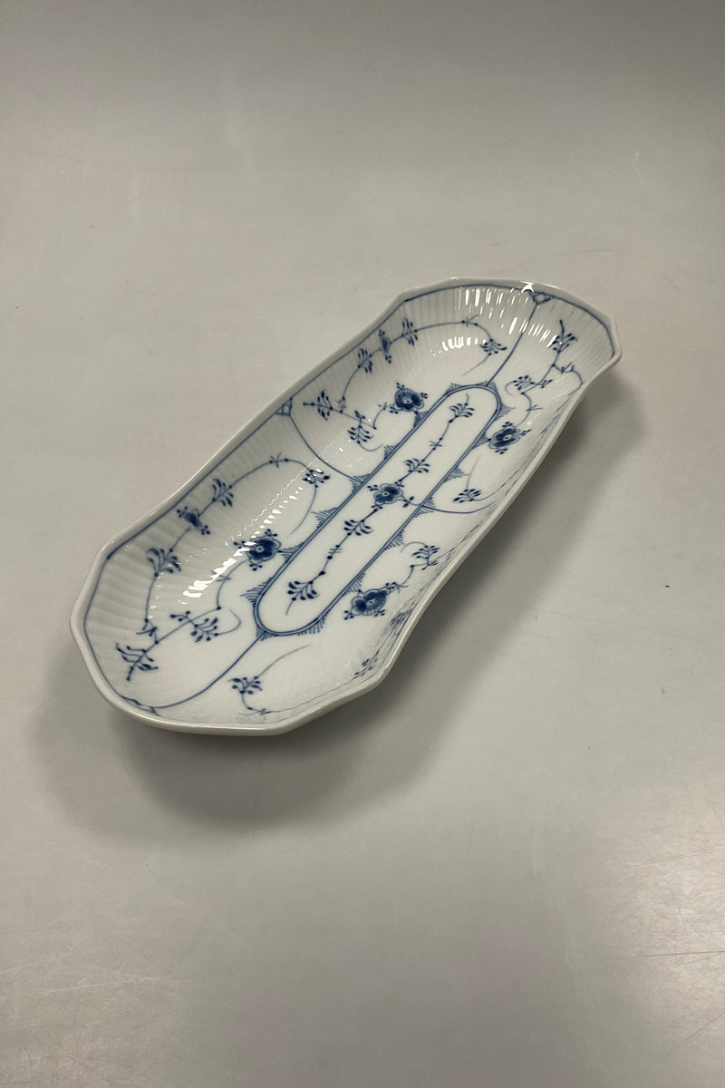 Royal Copenhagen Musselmalet Riflet aflangt Fad No. 297