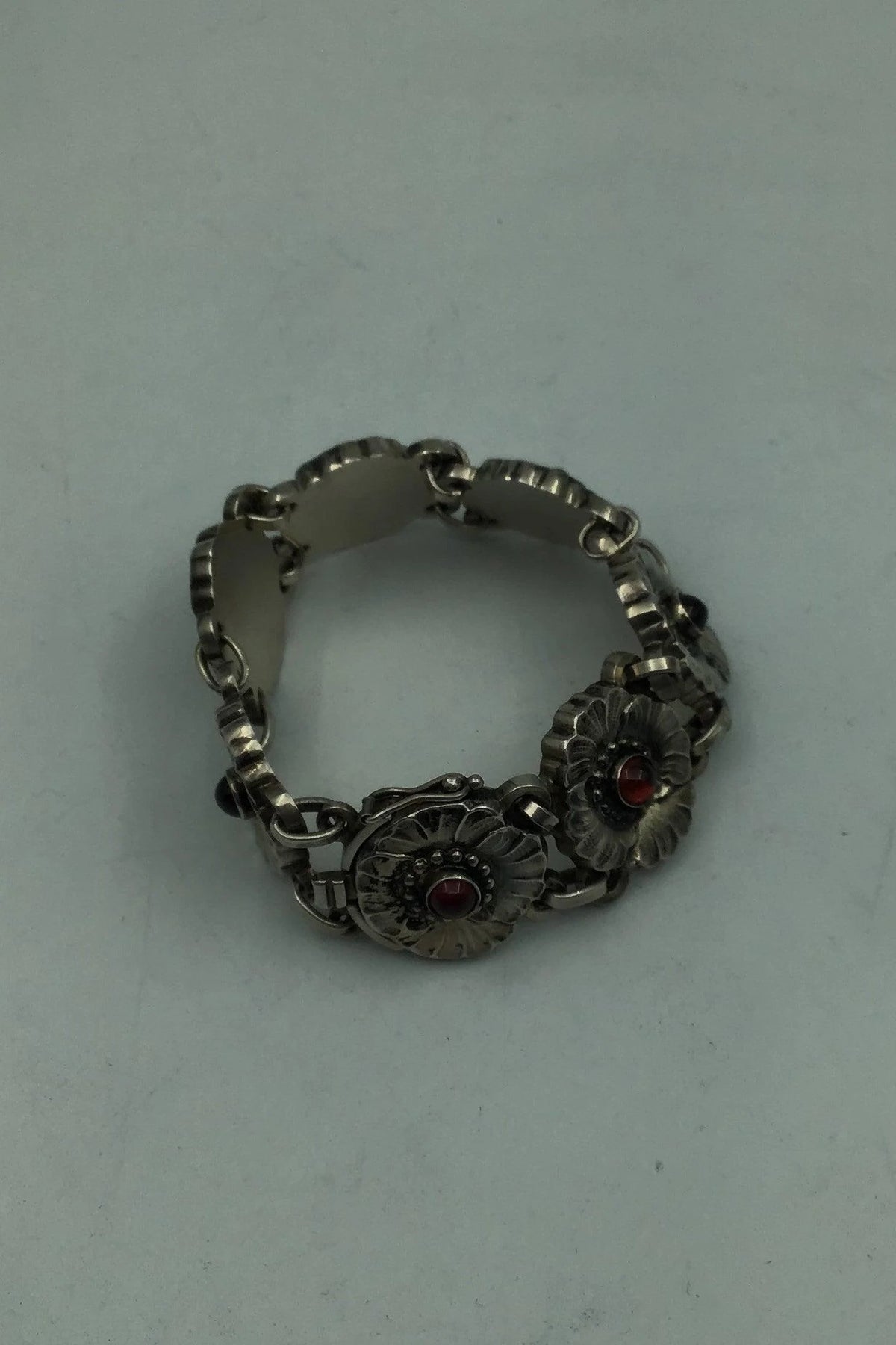 GENERAL RESEARCH archive studs bangle 初期 GENERAL RESEARCH archive studs bangle 初期 - メルカリ