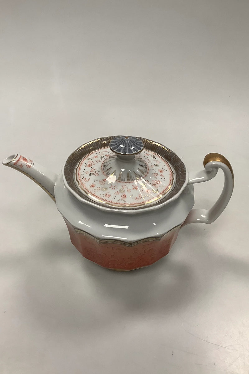 Royal Copenhagen Fairytale Terracotta Thekande No 137