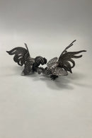 Sølvplet Ormamental Figurer af Hane og høne der slås