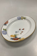 Royal Copenhagen Stel No 93 Hvid Halvblonde m. Blomster og Guldkant Ovalt Fad 30cm