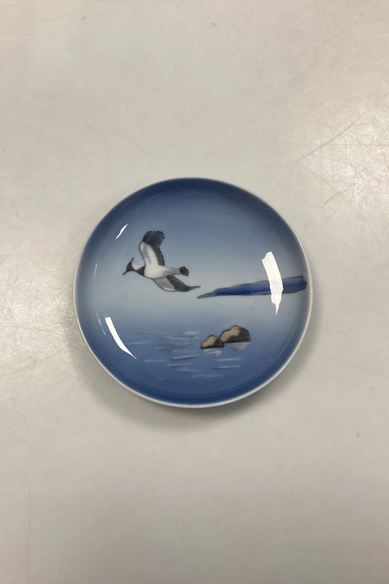 Lyngby Porcelænsskål med Fugl over havet No. 123-3-6