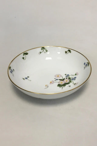 Royal Copenhagen Bellis und Feet Runde Schale