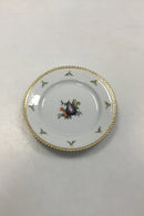 Royal Copenhagen Flora Danica Juliane Marie Kagetallerken No 17/3552