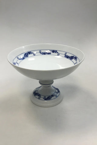 Royal Copenhagen Rosebud Bowl  on foot No 8064. Measures 21cm / 8.27 "and is in good condition.