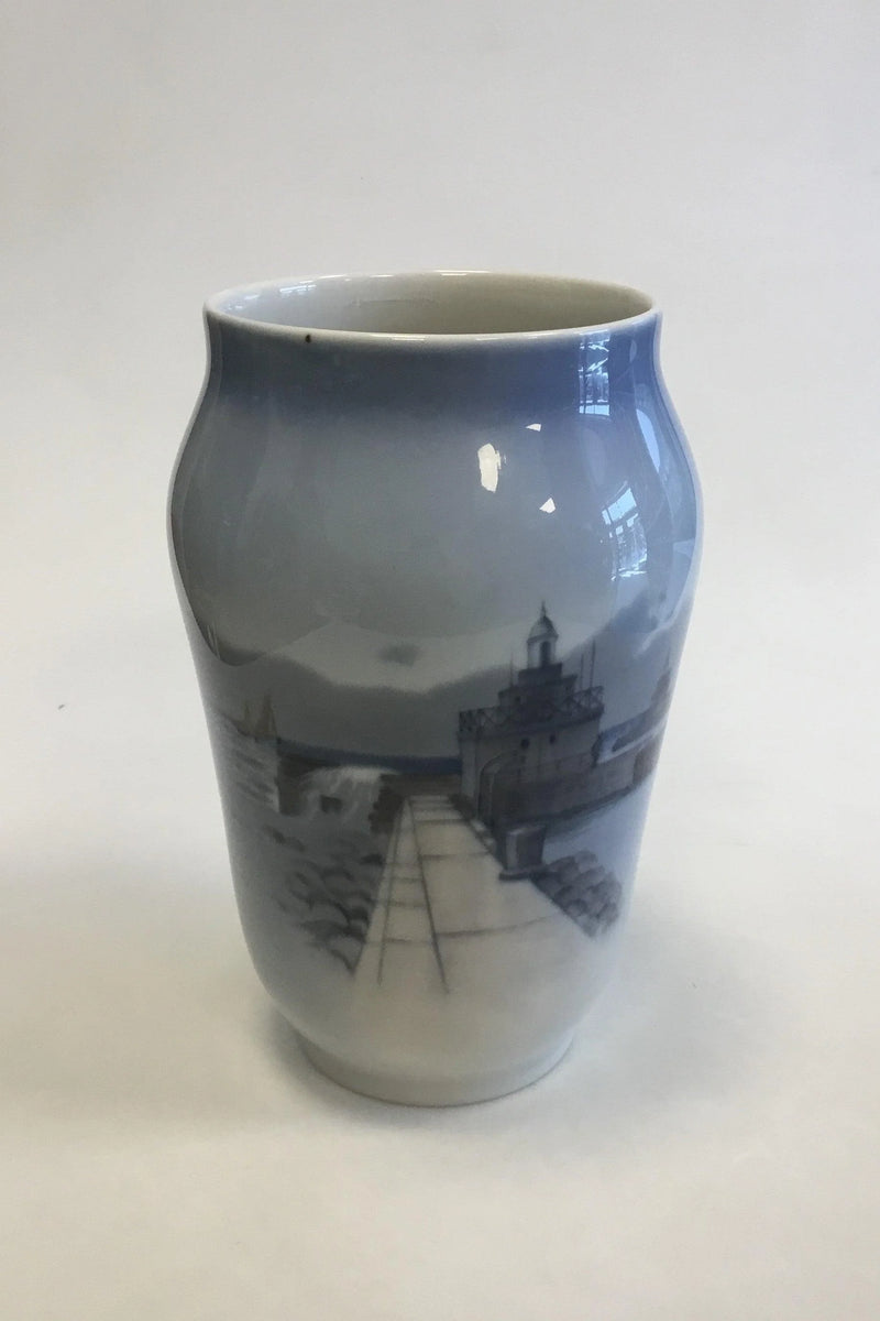 Royal Copenhagen Vase No 2860/1217