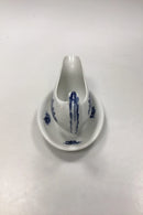 Royal Copenhagen Blaue Blume Geflochtene Kasserolle mit fester Untertasse Nr. 8068