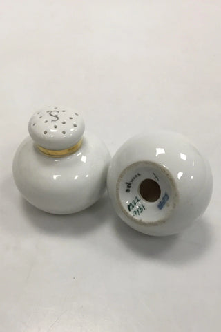 Royal Copenhagen Pattern Nr. 1222 Salt and Pepper Shakers No 9132