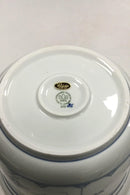 Bing and Grondahl蓝色凹槽里弗特大花盆 No 670