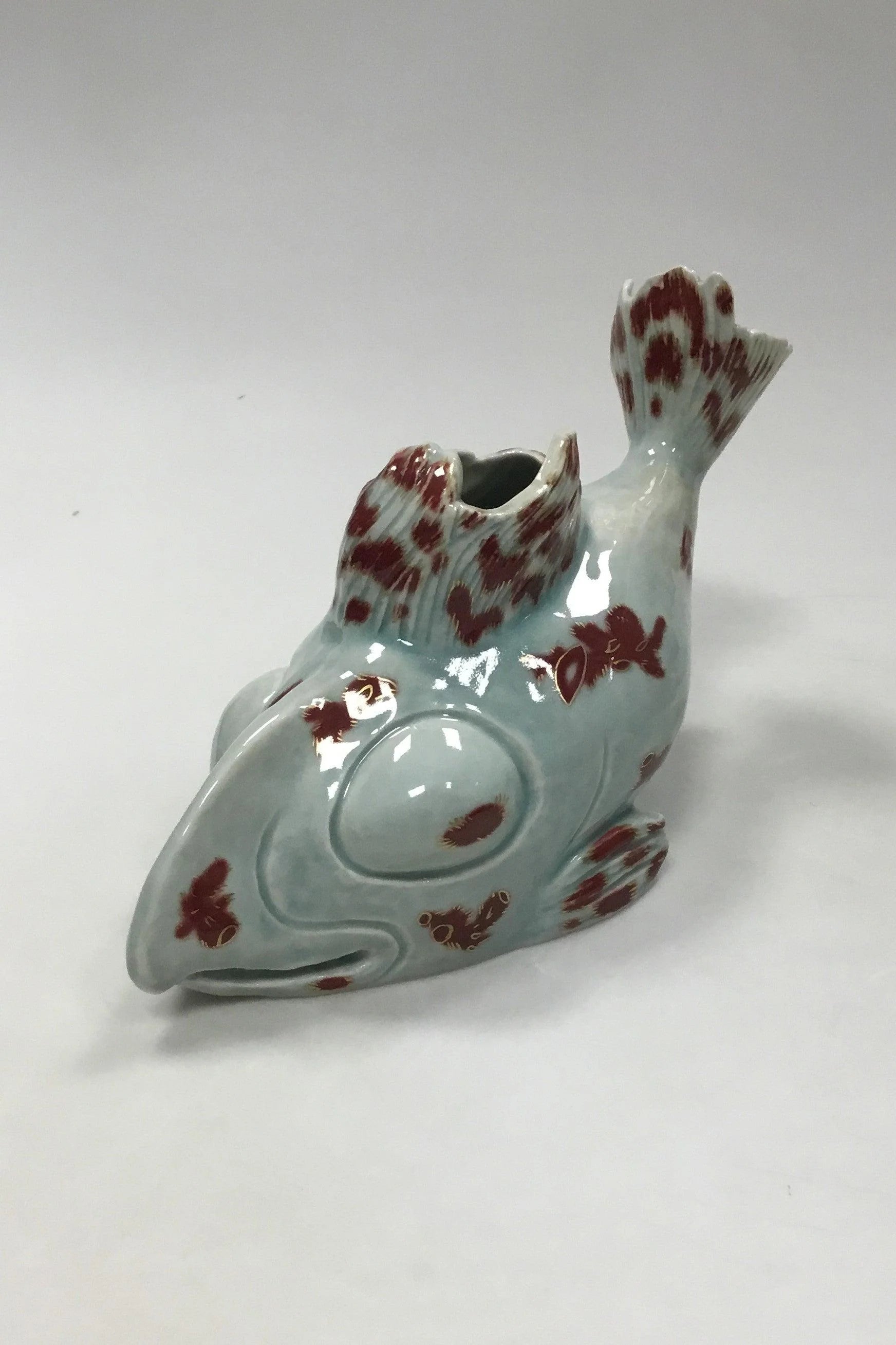 ロイヤルコペンハーゲン 魚の形をした花瓶（クヌルハネ？）
