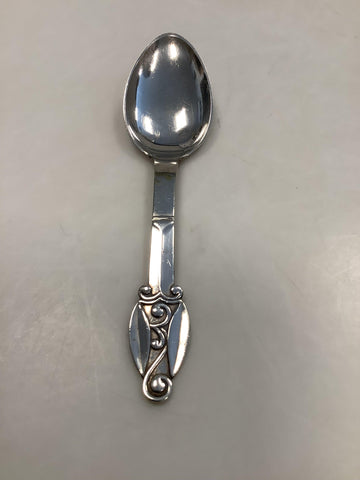 Dänische Kinderdose in Silber mit Blumen Art Deco Motiv