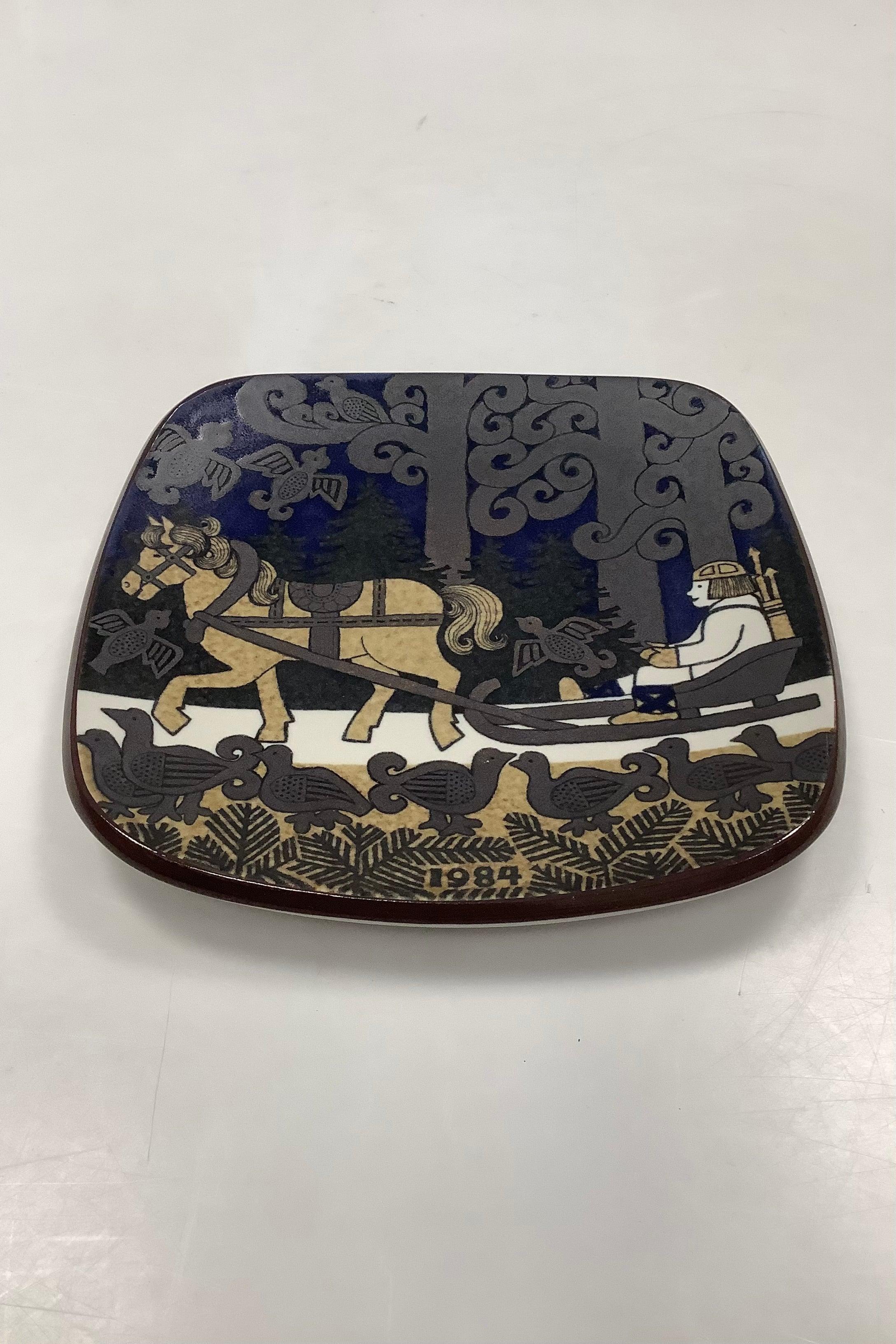 Arabia Finland Kalevala Annual Plate 1984