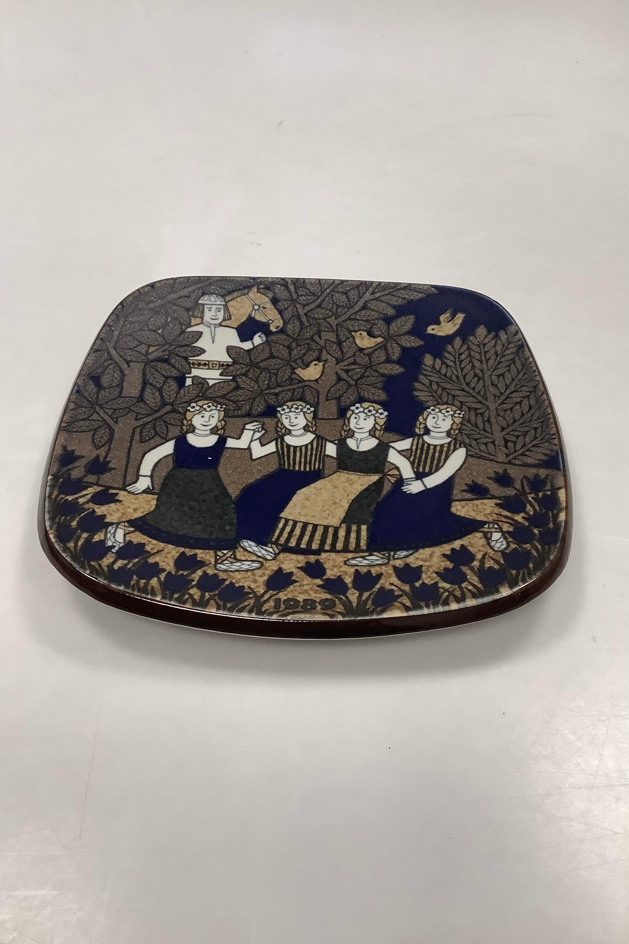 Arabia Finland Kalevala Annual Plate 1989