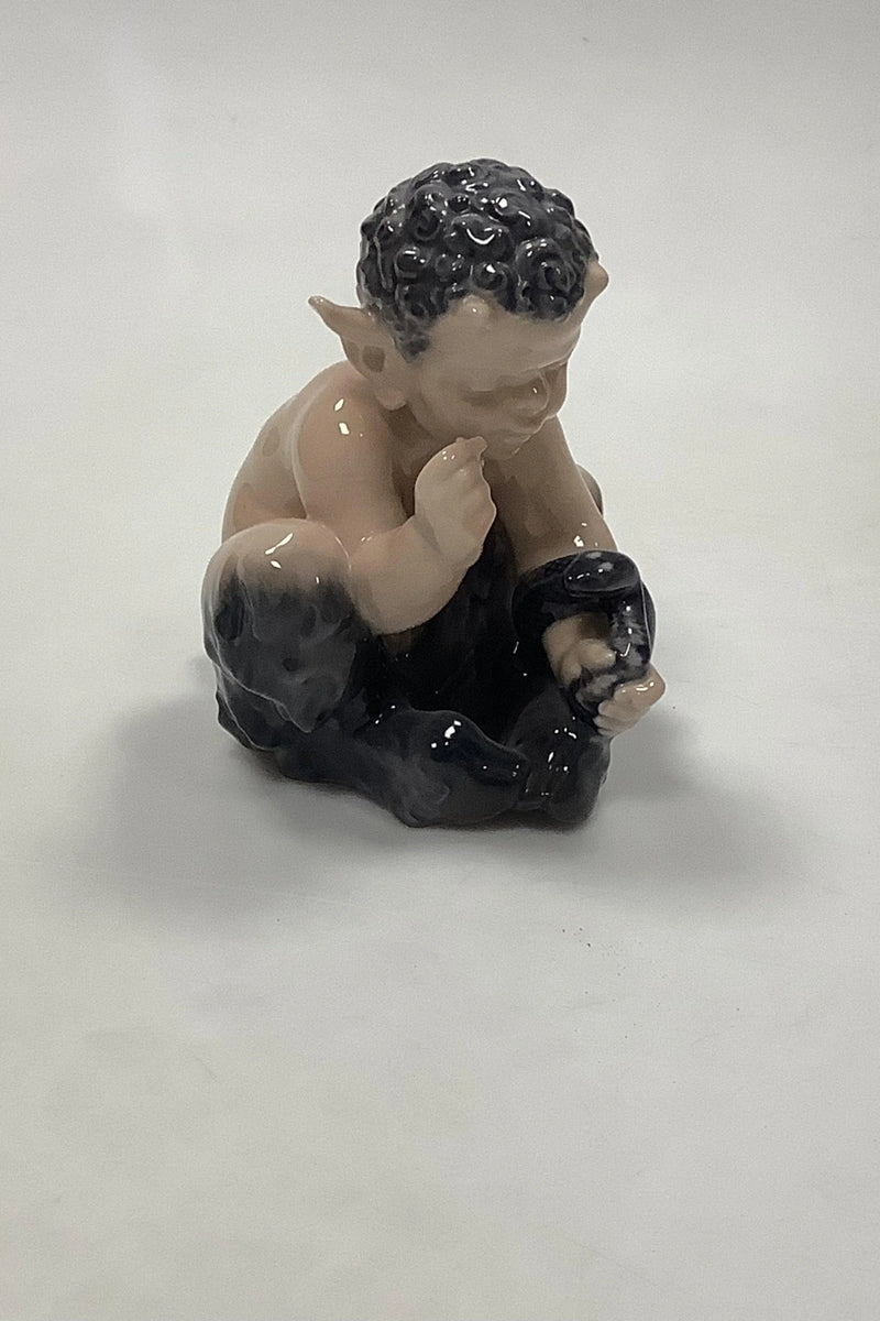 Royal Copenhagen Figur Faun med Slange No 1812