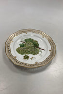 Royal Copenhagen Flora Danica Frugttallerken No 429/3584
