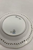 Royal Copenhagen Flora Danica Fugle Frokosttallerken No 20/3554 med gennembrudt kant.
