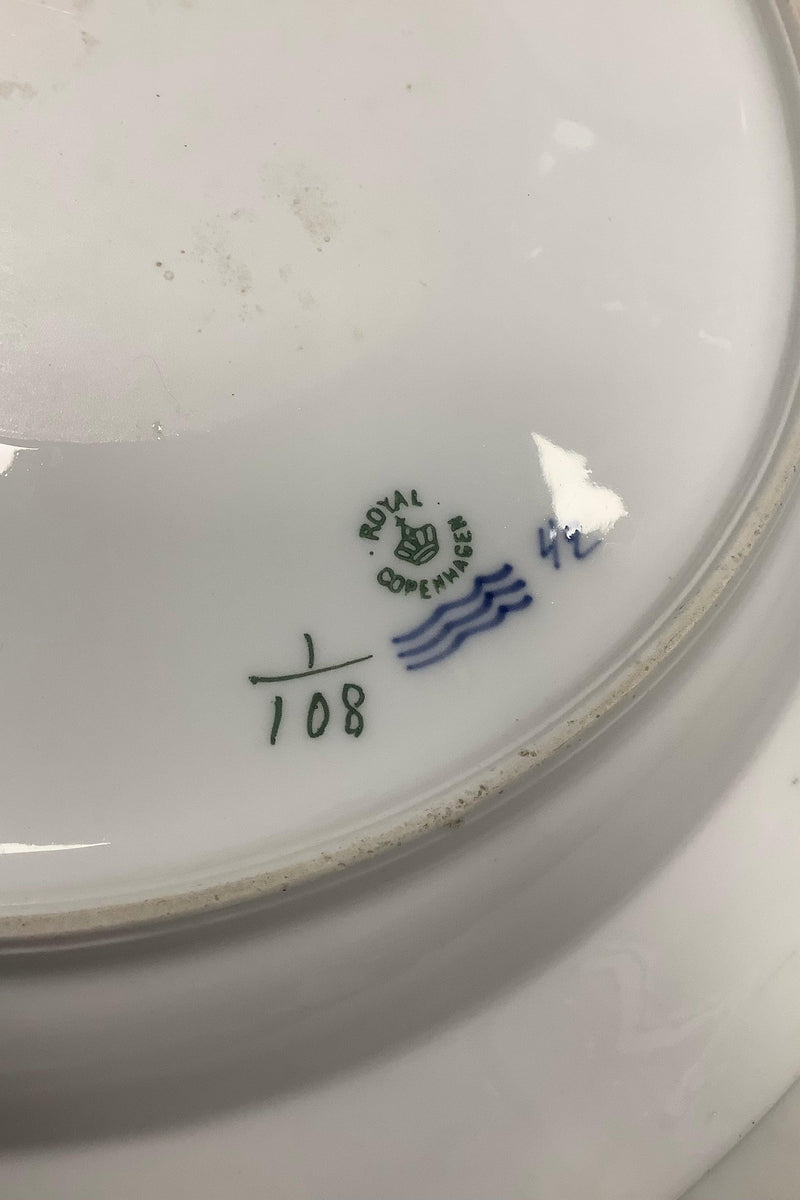 Royal Copenhagen Musselmalet Riflet Rundt Fad No 108