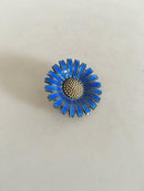 Anton Michelsen Forgyldt Sølv Margueritte Broche med Blå Emalje.