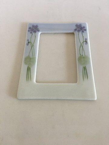 Art Nouveau Billedramme i Porcelæn af Tysk Ophav.