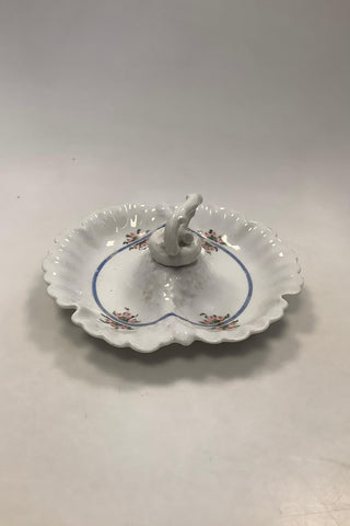 Bing und Grondahl Kabarettschale mit Rosen und blauem Dekor