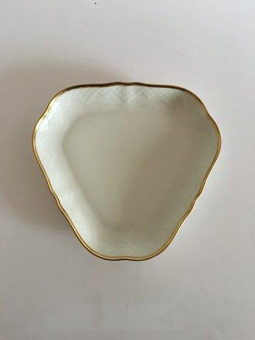 Bing & Grondahl Aakjær Triangular Asiet No 354