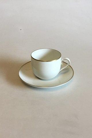 Bing und Grondahl Aarestrup Kaffeetasse mit Untertasse Nr. 102/305