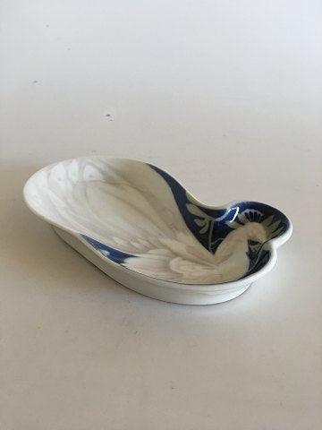 Bing und Grondahl Jugendstil Pfauenschale von Ingeborg Skrydstrup Nr. 1031