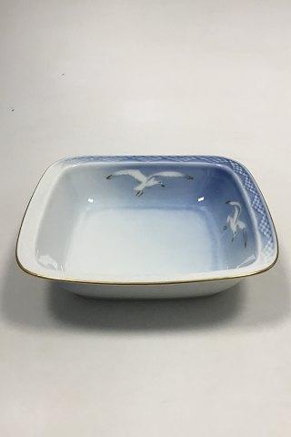 Bing & Grondahl Möwe mit Gold Quadratische Kartoffelschale Nr. 576