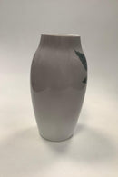 Bing og Grøndahl Art Nouveau Vase No 8354/243 med Blomster