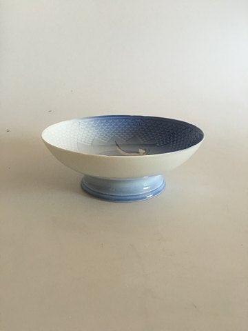 Bing & Grondahl Seagull Cake Bowl on Short Foot No 223