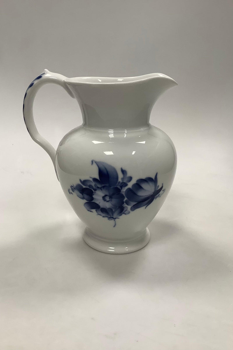 Royal Copenhagen Blå Blomst Flettet Vandkande No 8247