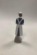 Royal Copenhagen Figur af Sygeplejerske No 4507