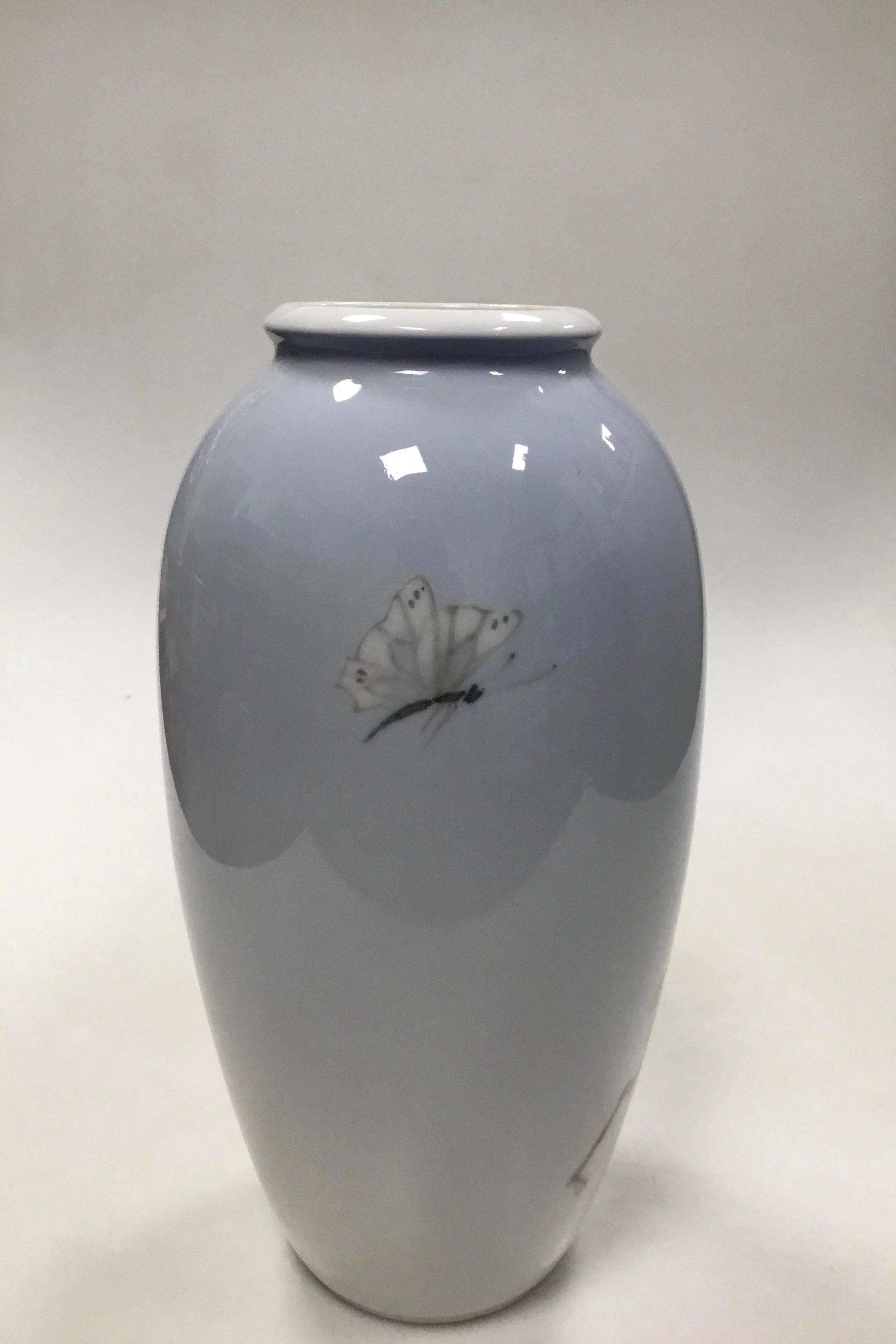 Royal Copenhagen Art Nouveau vase with flowers no 2629/2129
