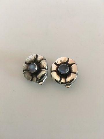 Georg Jensen Sterlingsilber-Ohrringe (Clip) Nr. 36 mit Mondstein.