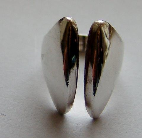 Hans Hansen Moderne Ring i Sterling Sølv No 201