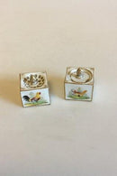 Meissen Salt og Peber sæt i porcelæn med dekoration med Høns og forskellige insekter