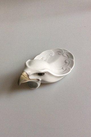 Royal Copenhagen Jugendstil-Schale mit Adlerkopf Nr. 504/264