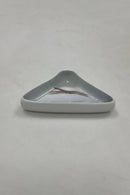 Royal Copenhagen Art Nouveau Skål med sølvsmed og vintergækker No 231 / 643