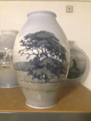 皇家哥本哈根新艺术运动的独特花瓶, 由尼尔斯-蒙克设计, 来自1925年的梅花。