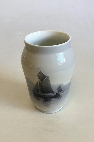 Royal Copenhagen Jugendstil-Vase Nr. 2730/108 PMN