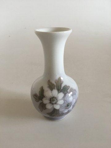 Royal Copenhagen Jugendstil-Vase Nr. 366/1554