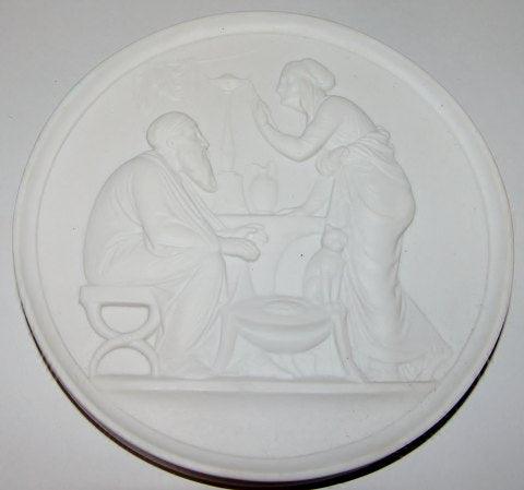 Royal Copenhagen Biscuit Platte Livets Aldre - Årets tider Alderdom og Vinter No 119