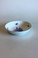 Royal Copenhagen Blaue Blume geflochtene Schale Nr. 8060