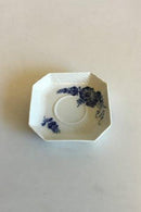 Royal Copenhagen Blaue Blume geschweißte Untertasse für Mokkatasse Nr. 1674