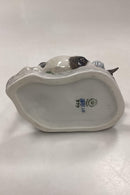 Royal Copenhagen Figur Pige med Kalv Nr. 779